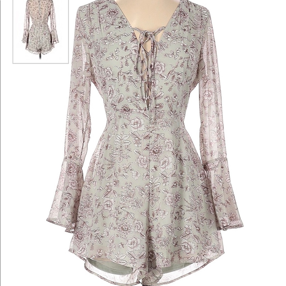 Size S long sleeve lush romper